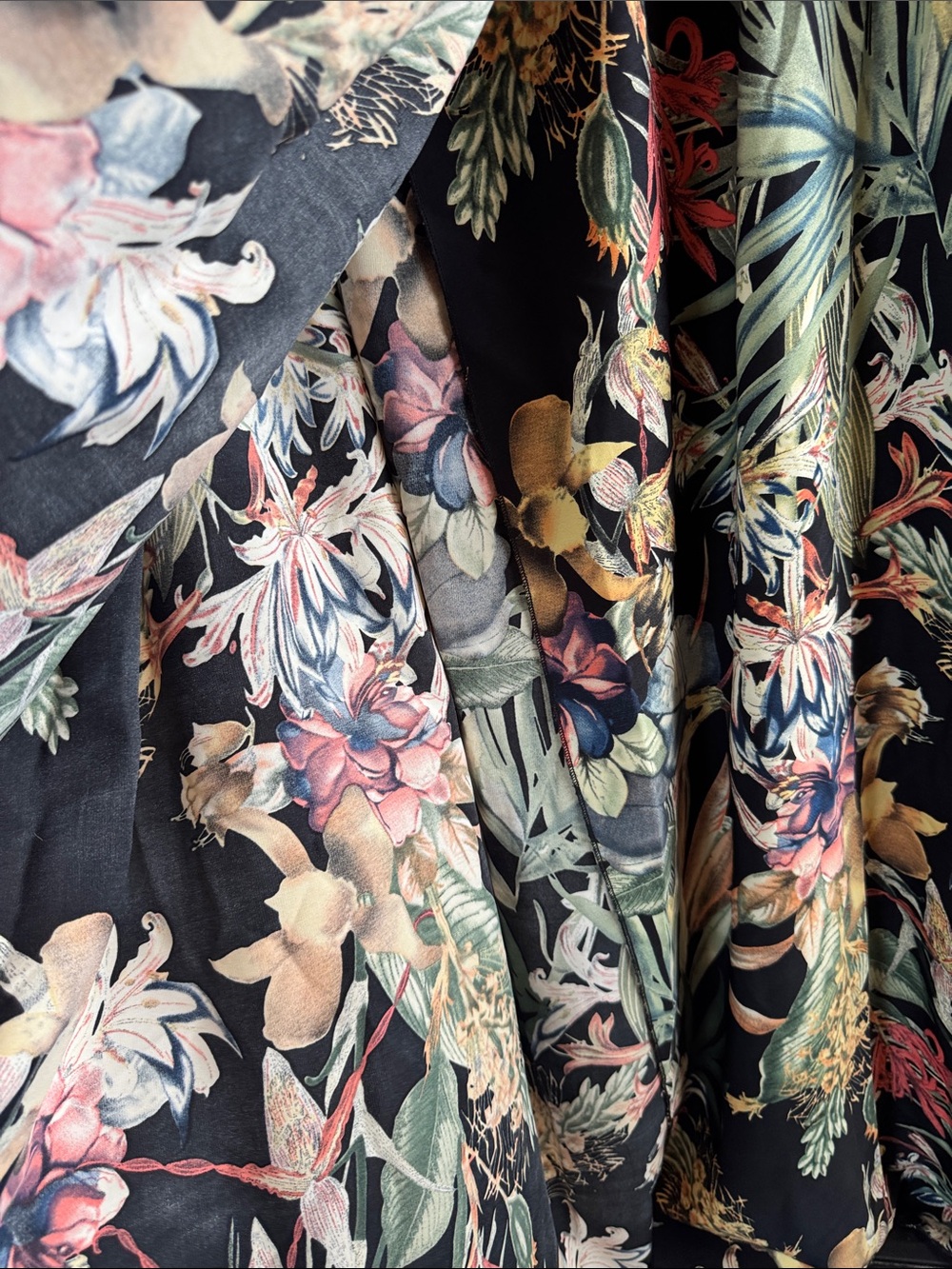 Women’s Floral Maxi Skirt and Top in Black with Tropical Print - Picture 4 of 11